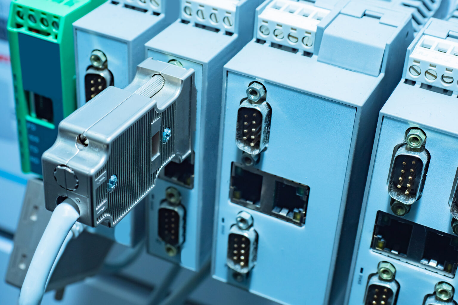 L10rack Manufacturing Process Server Rack Manufacturing: Challenges and Solutions - Mills